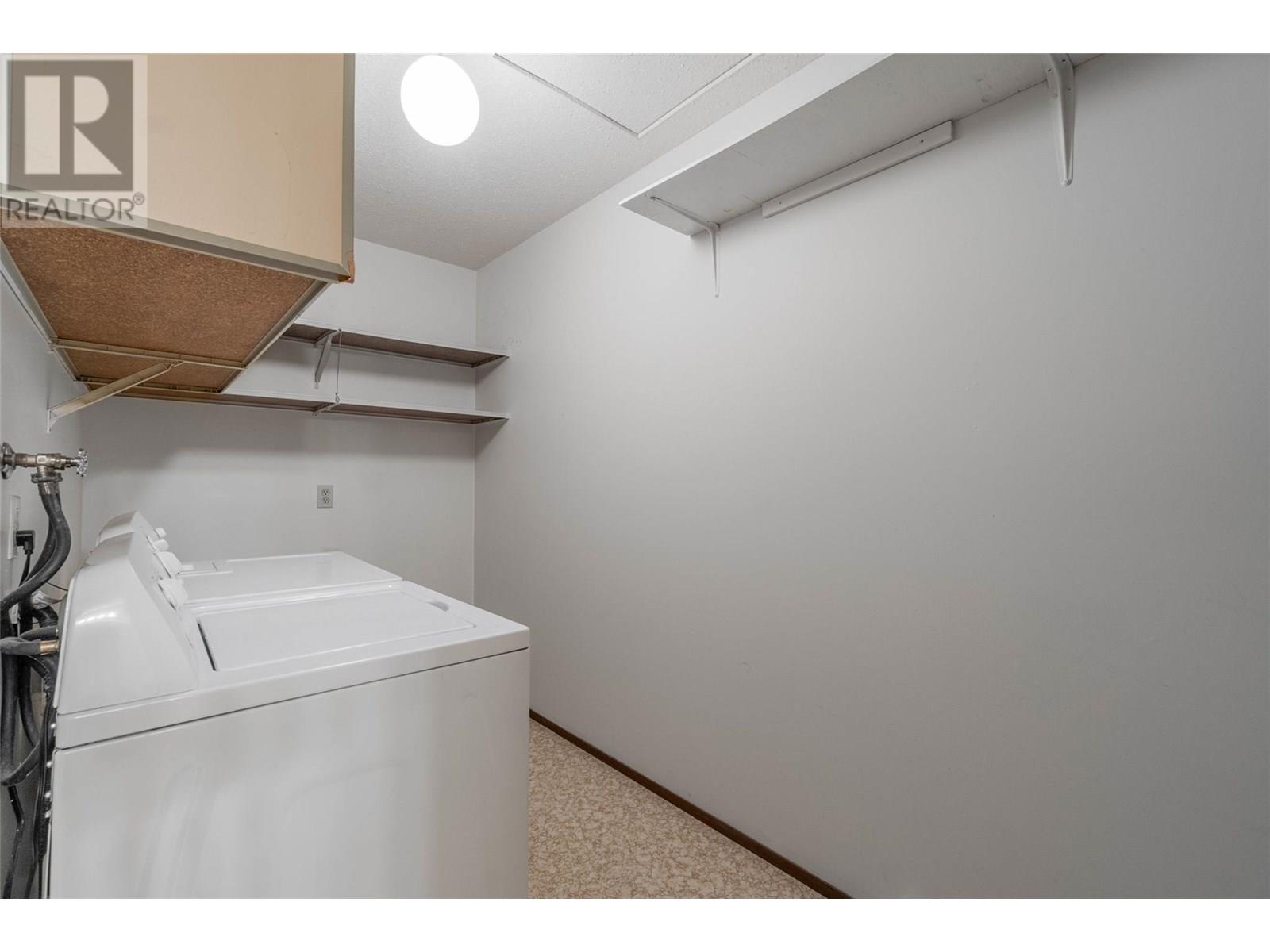 5862 Airport Street Unit# 3, Oliver