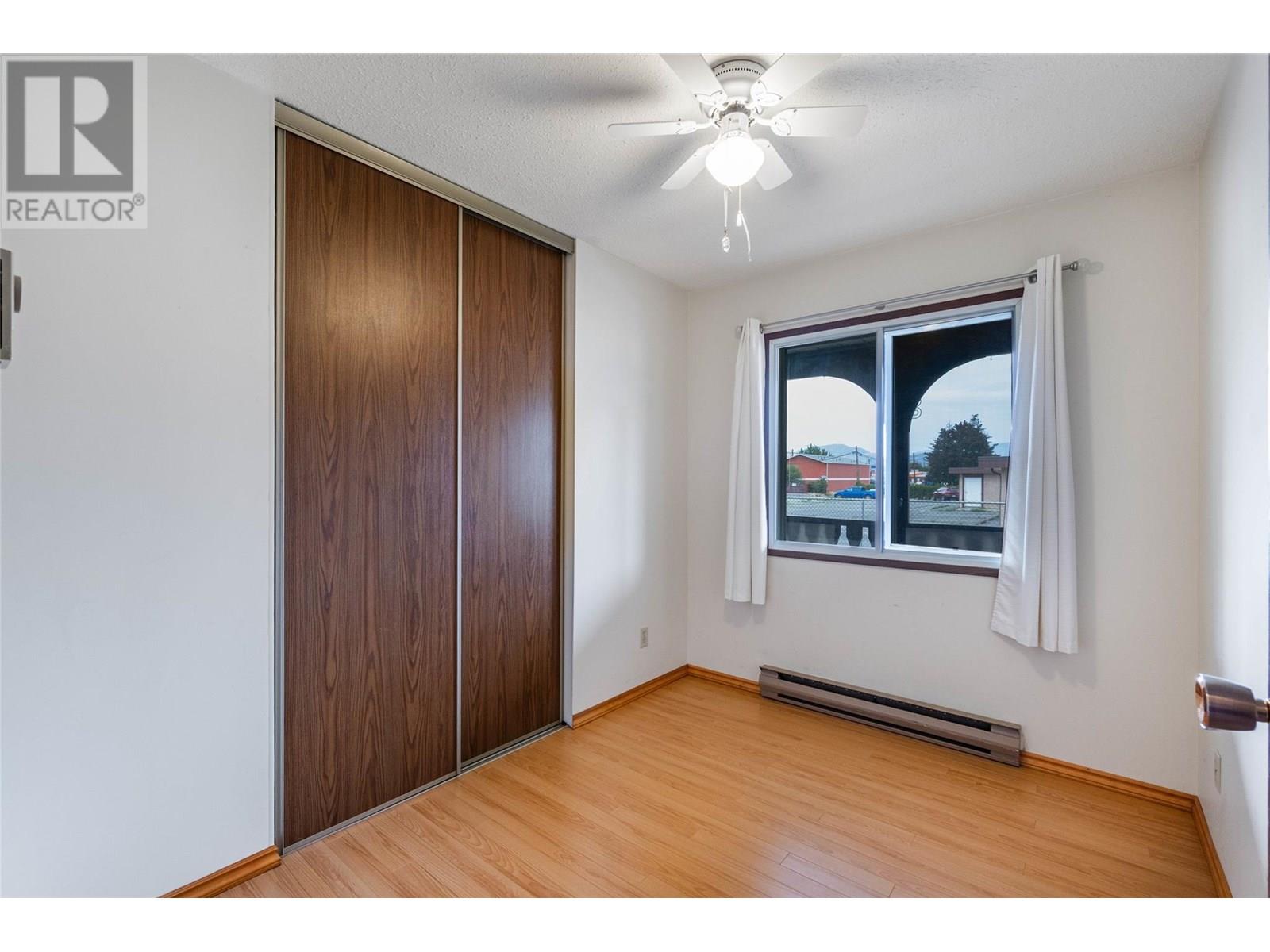 5862 Airport Street Unit# 3, Oliver