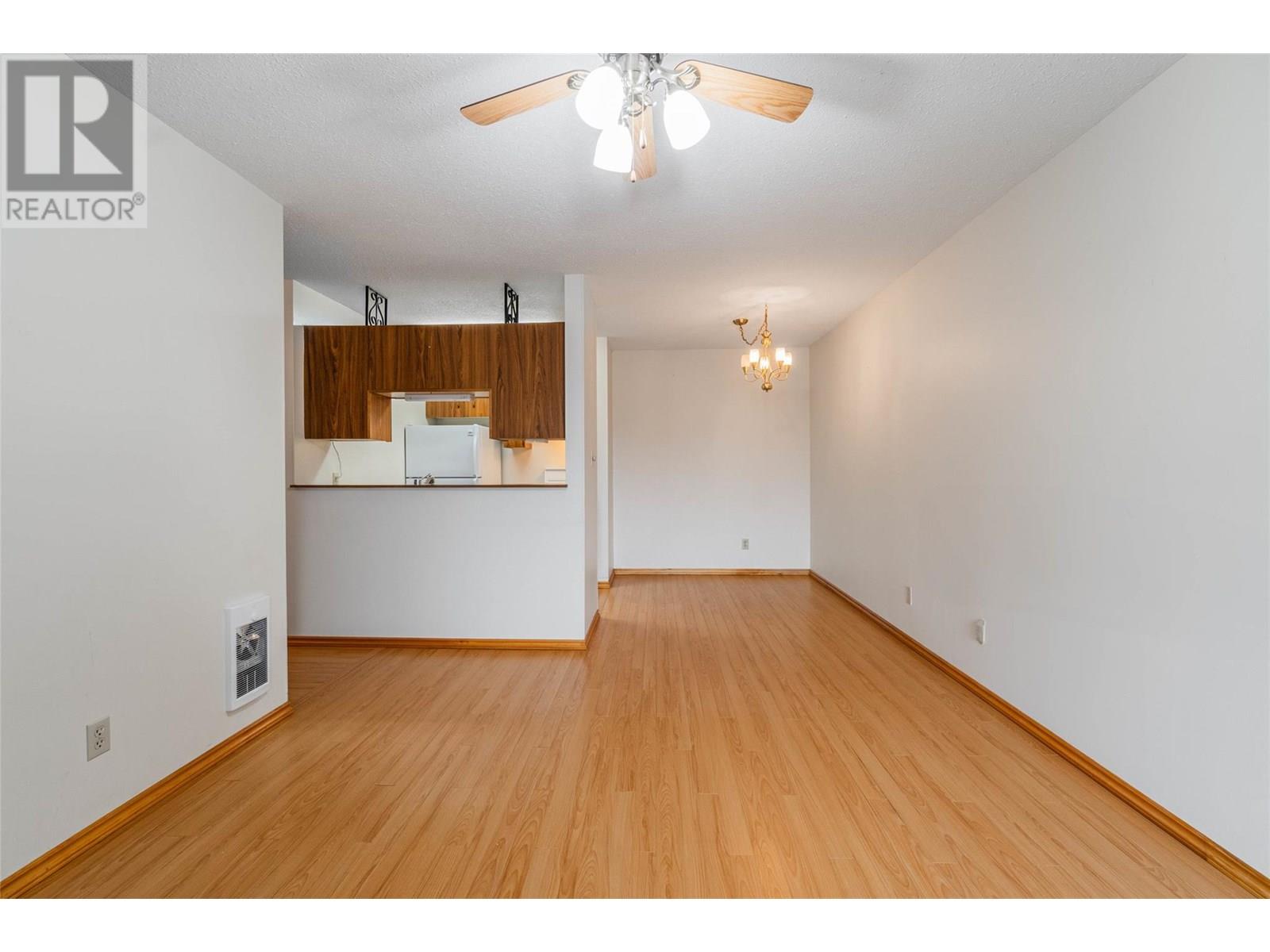 5862 Airport Street Unit# 3, Oliver