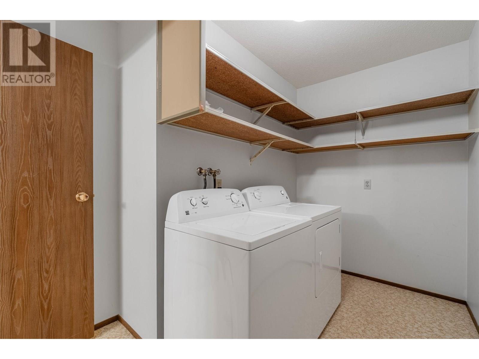 5862 Airport Street Unit# 3, Oliver