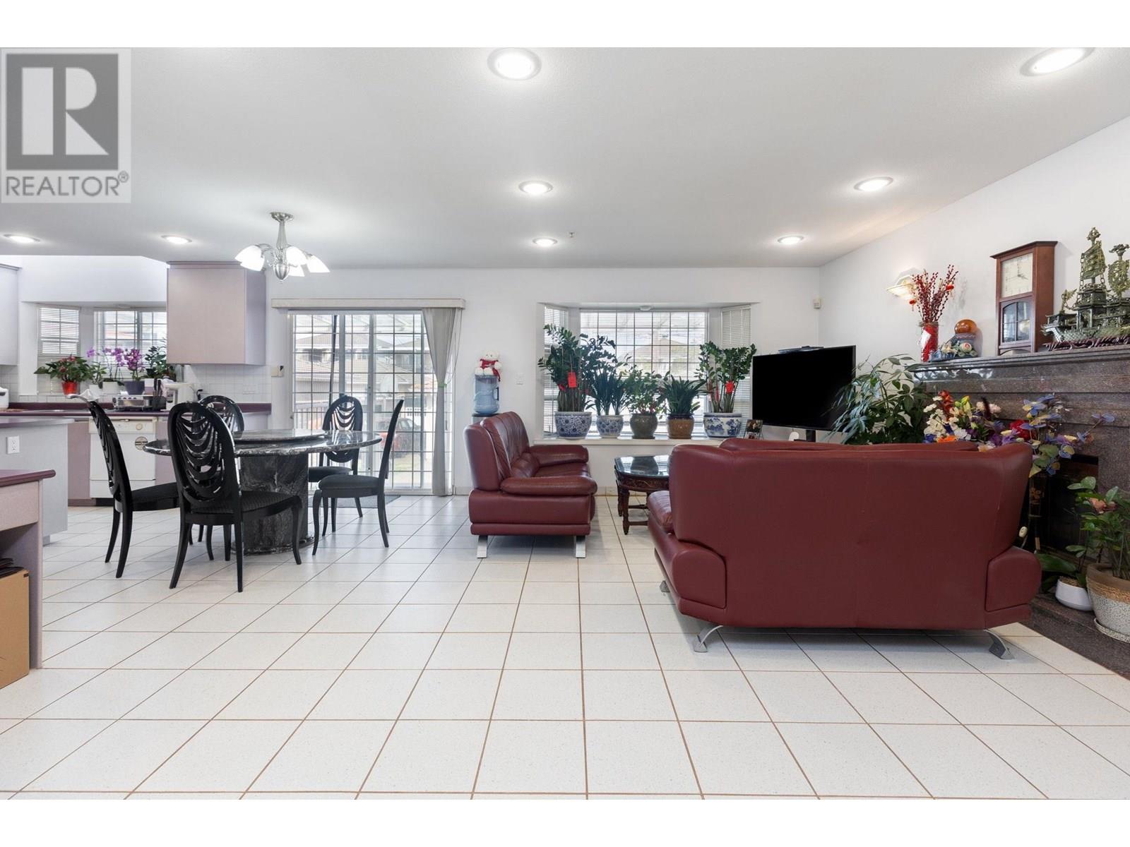 6908 DAWSON STREET, Vancouver