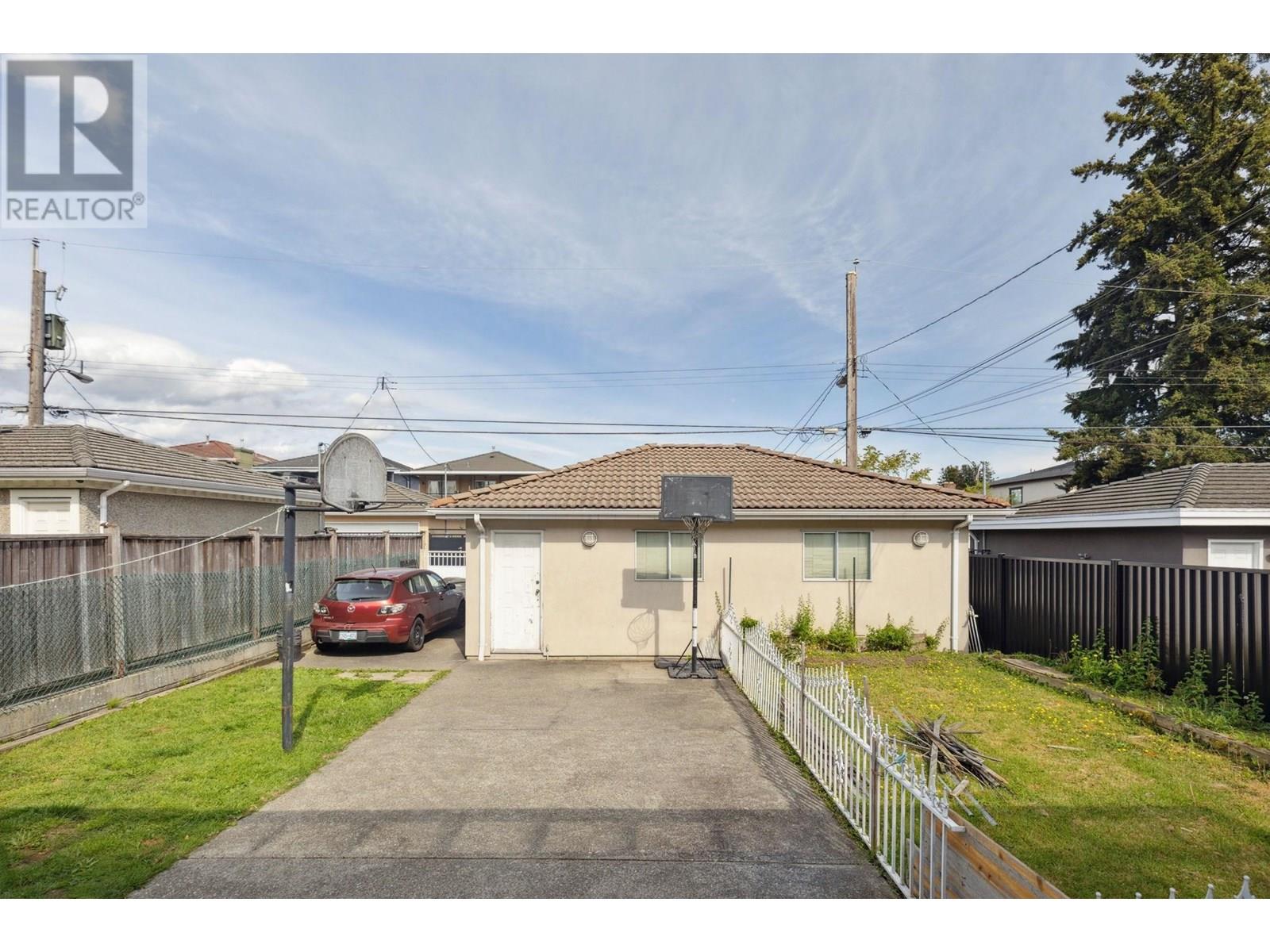 6908 DAWSON STREET, Vancouver