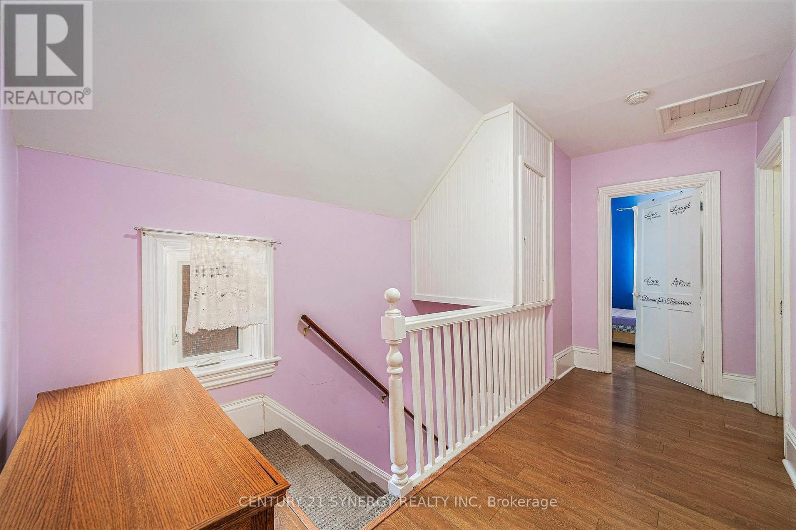 Photo 16 of 25 Kensington Avenue, Smiths Falls ON
