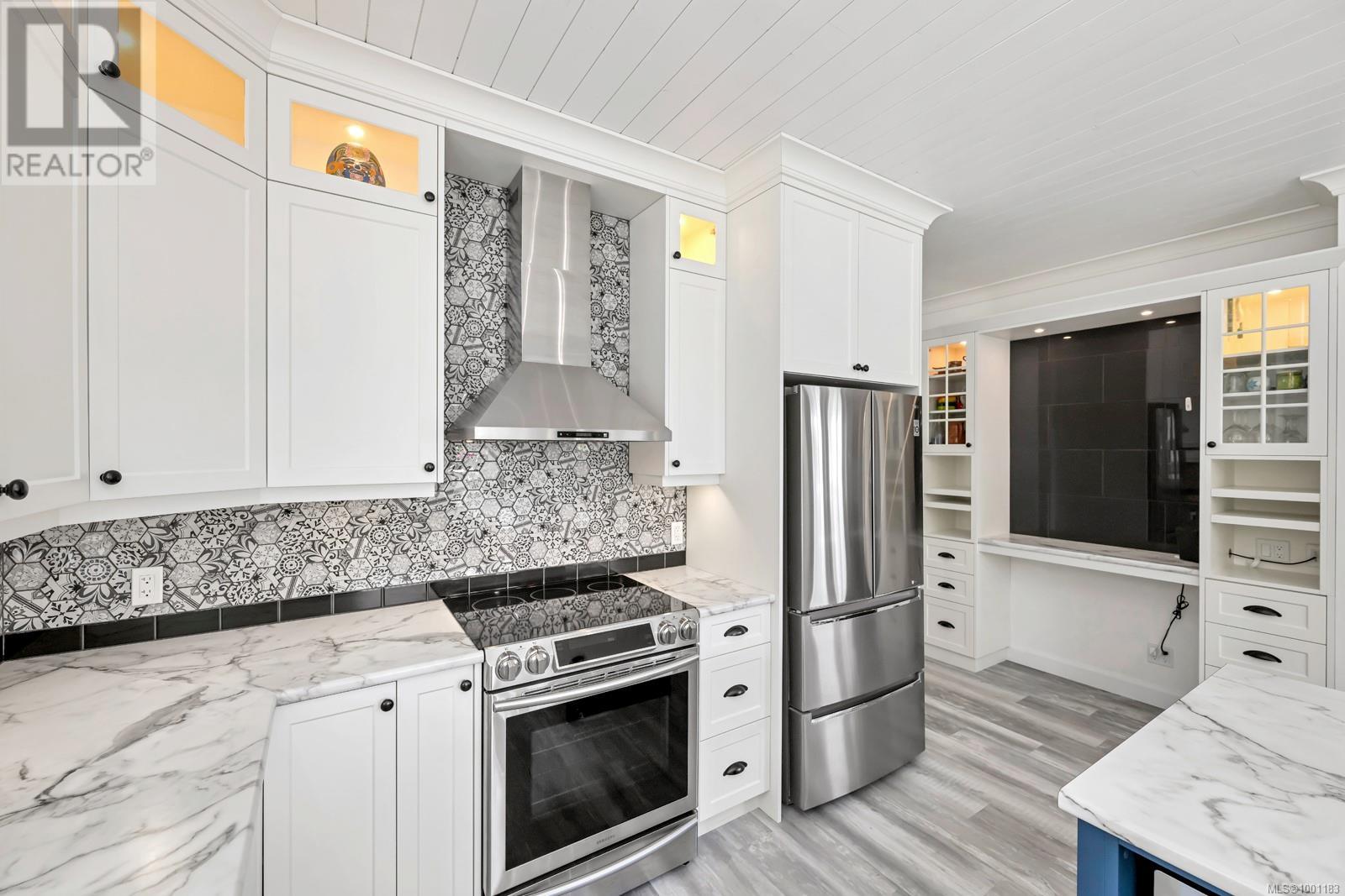 141 Castle Pl, Duncan