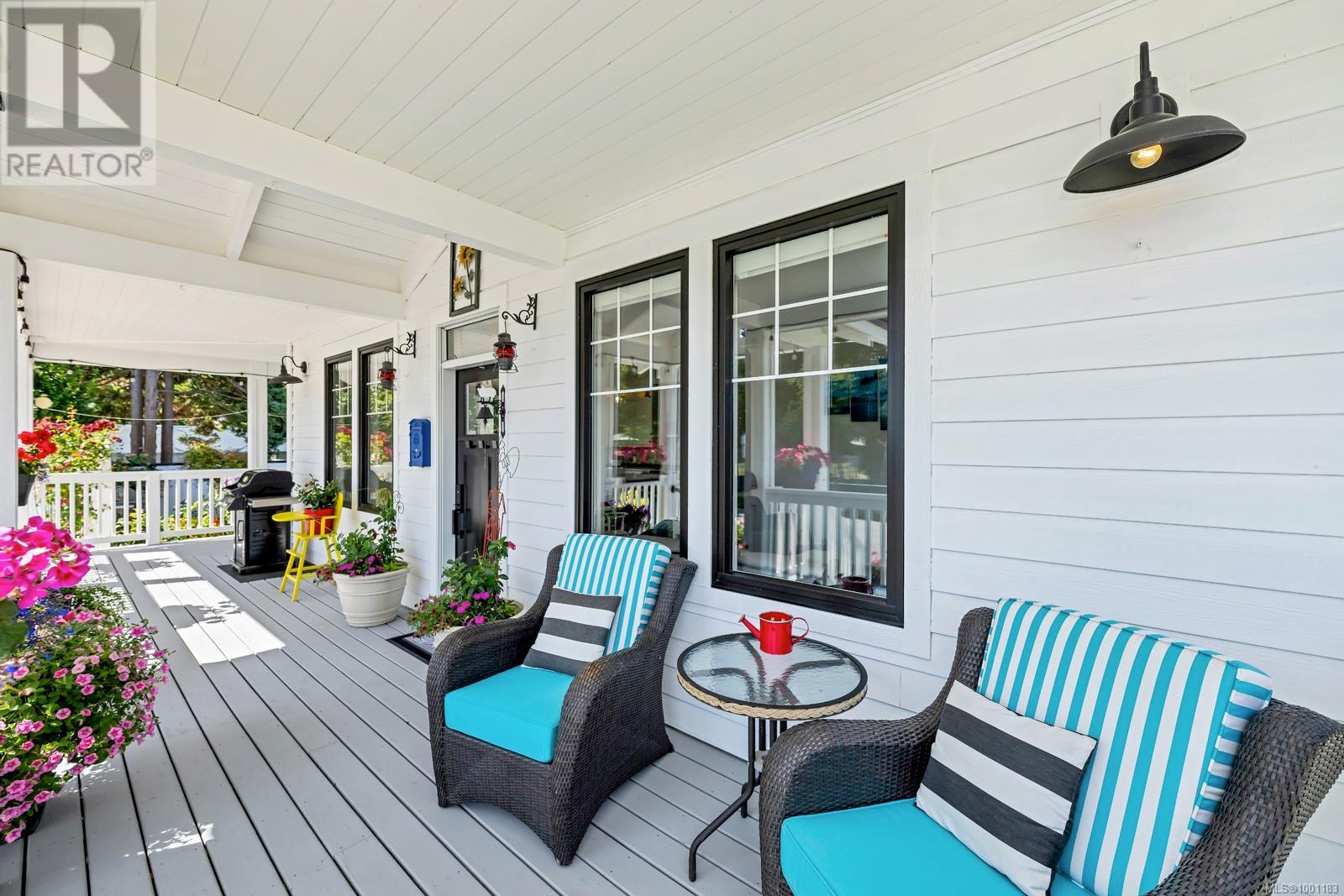 141 Castle Pl, Duncan