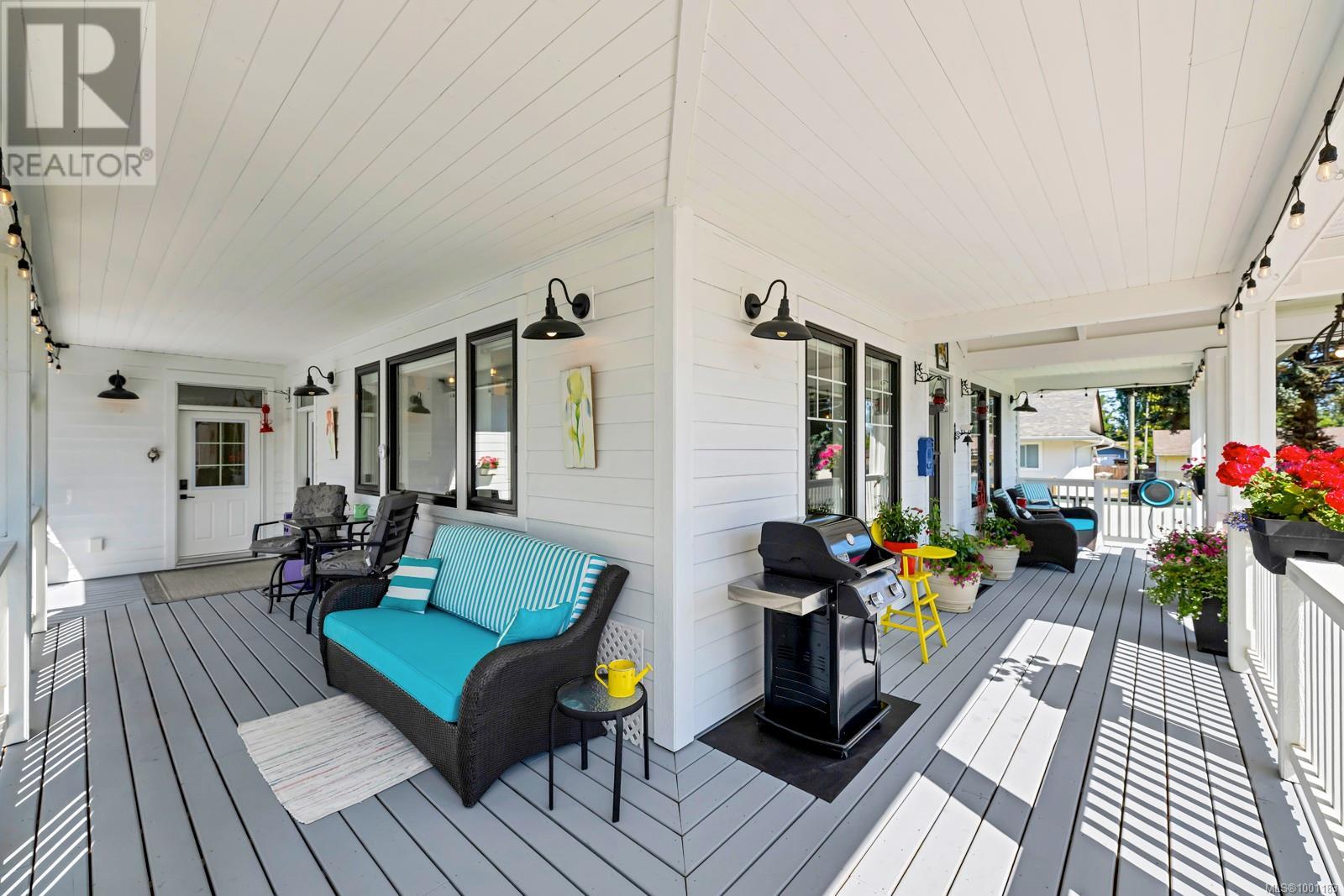 141 Castle Pl, Duncan
