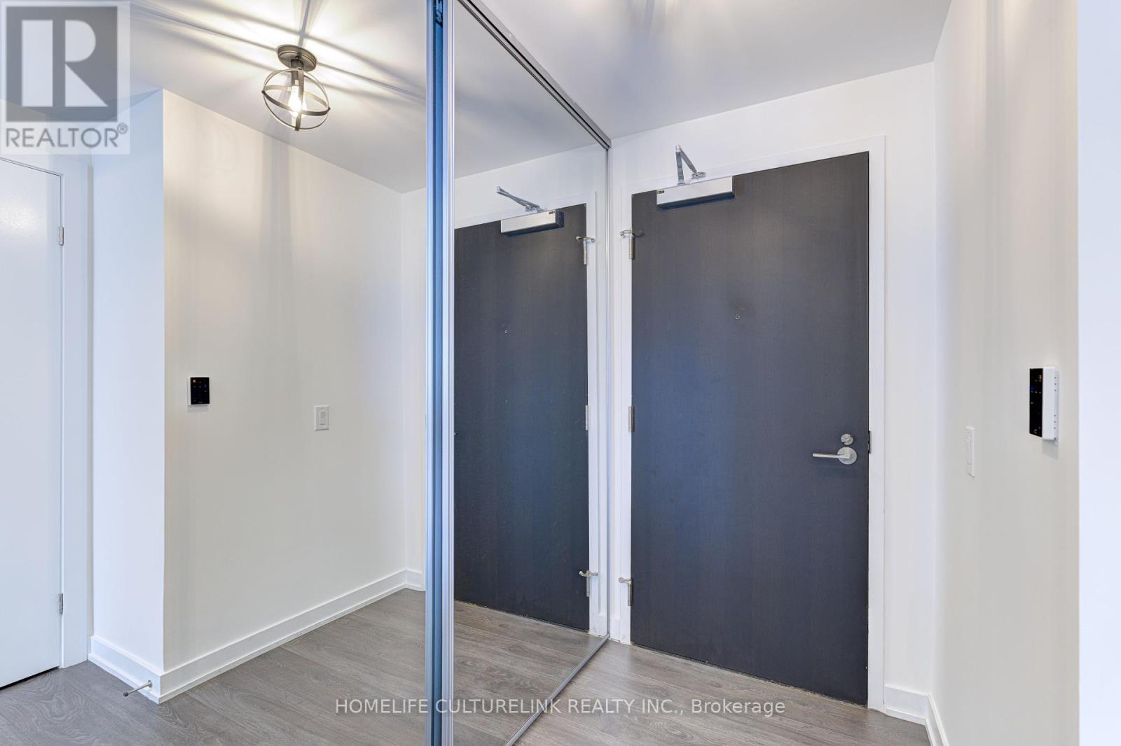 Photo 6 of 1704 609 Avenue Road, Toronto ON