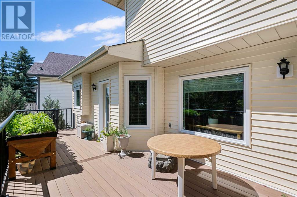 Single Family House for Sale in  Riverglen Close SE Riverbend Calgary 
