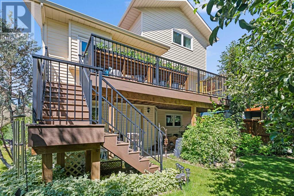 Single Family House for Sale in  Riverglen Close SE Riverbend Calgary 