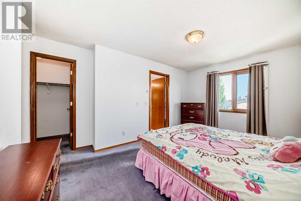 Single Family House Bi-level for Sale in  Harvest Oak Drive NE Harvest Hills Calgary 