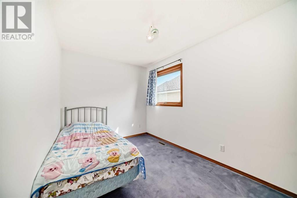 Single Family House Bi-level for Sale in  Harvest Oak Drive NE Harvest Hills Calgary 