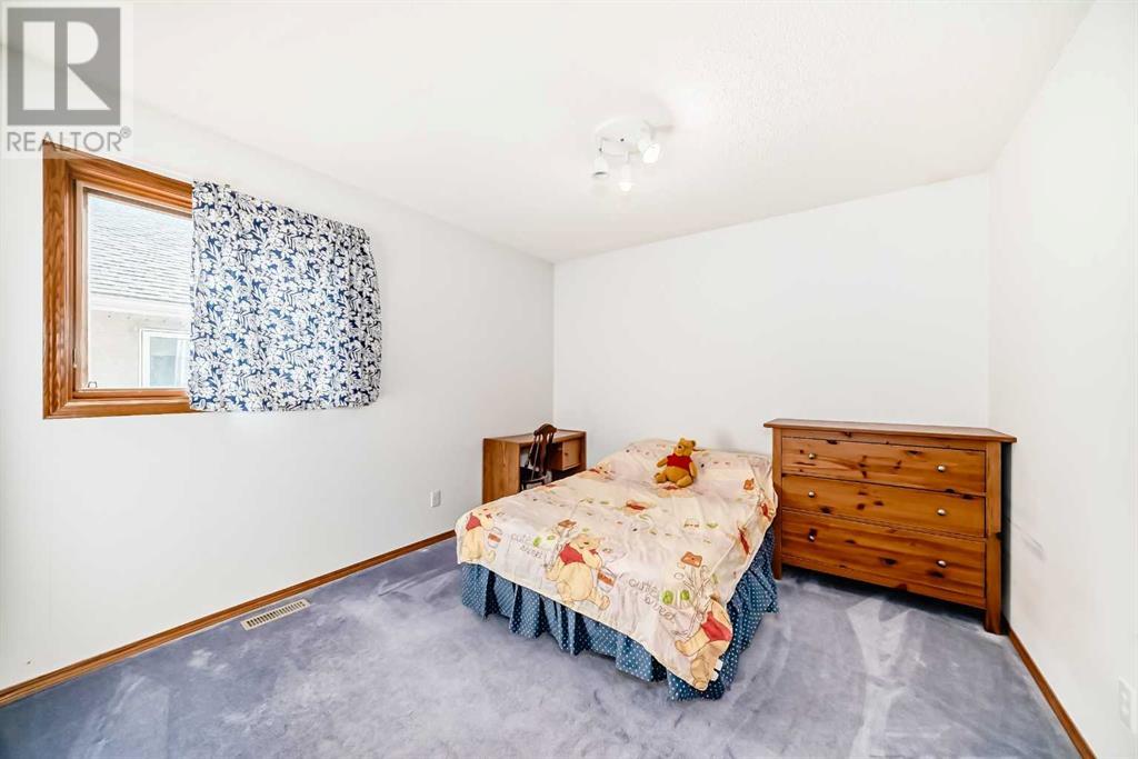 Single Family House Bi-level for Sale in  Harvest Oak Drive NE Harvest Hills Calgary 