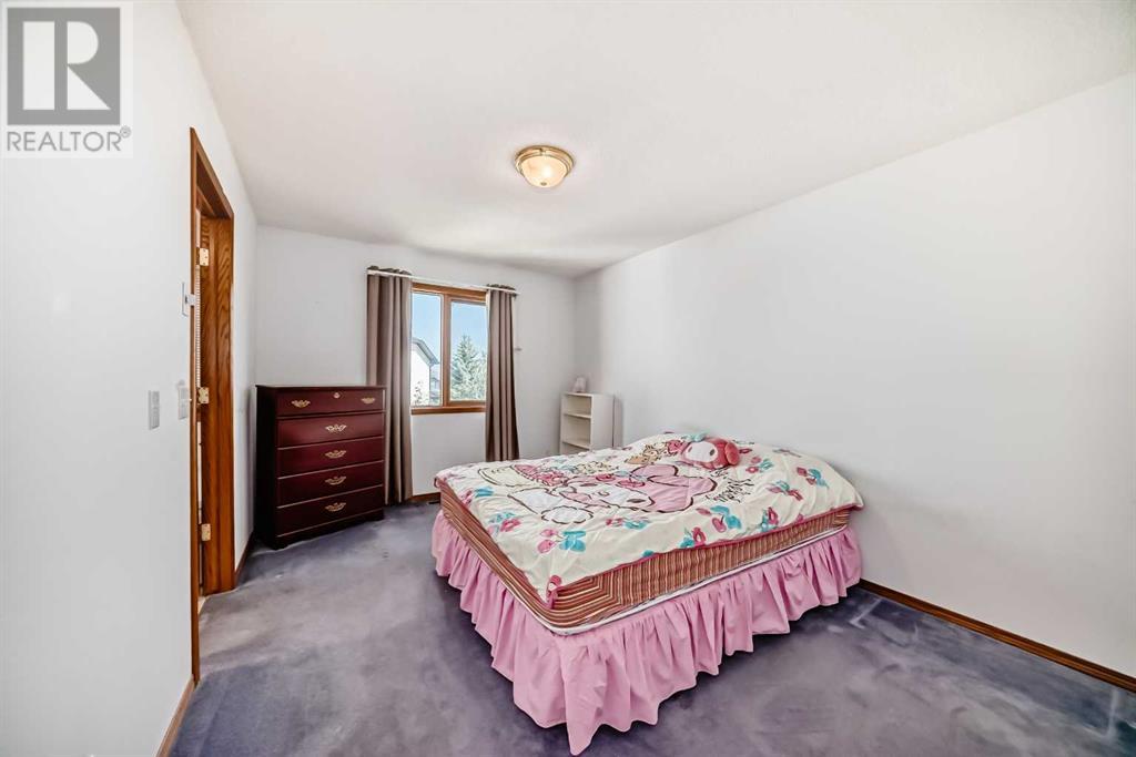 Single Family House Bi-level for Sale in  Harvest Oak Drive NE Harvest Hills Calgary 