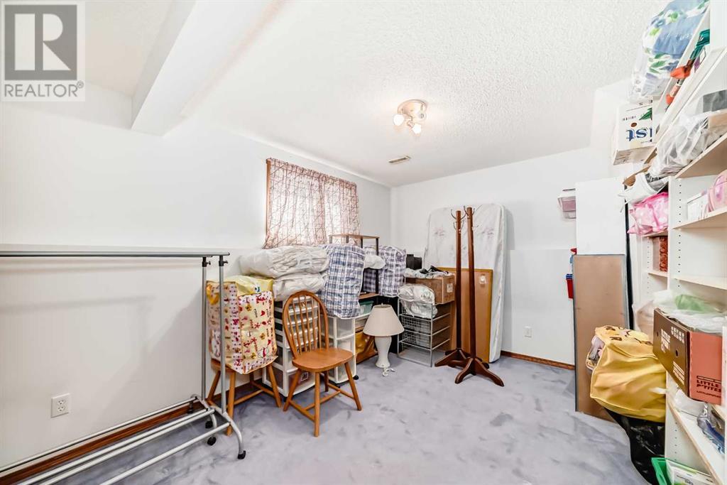 Single Family House Bi-level for Sale in  Harvest Oak Drive NE Harvest Hills Calgary 