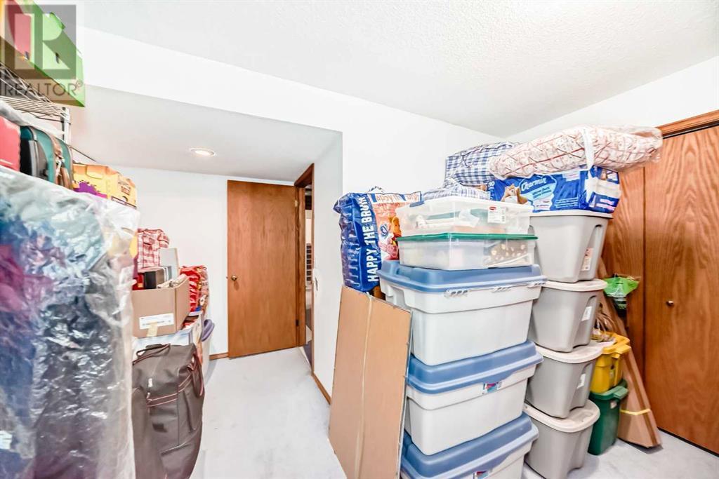 Single Family House Bi-level for Sale in  Harvest Oak Drive NE Harvest Hills Calgary 