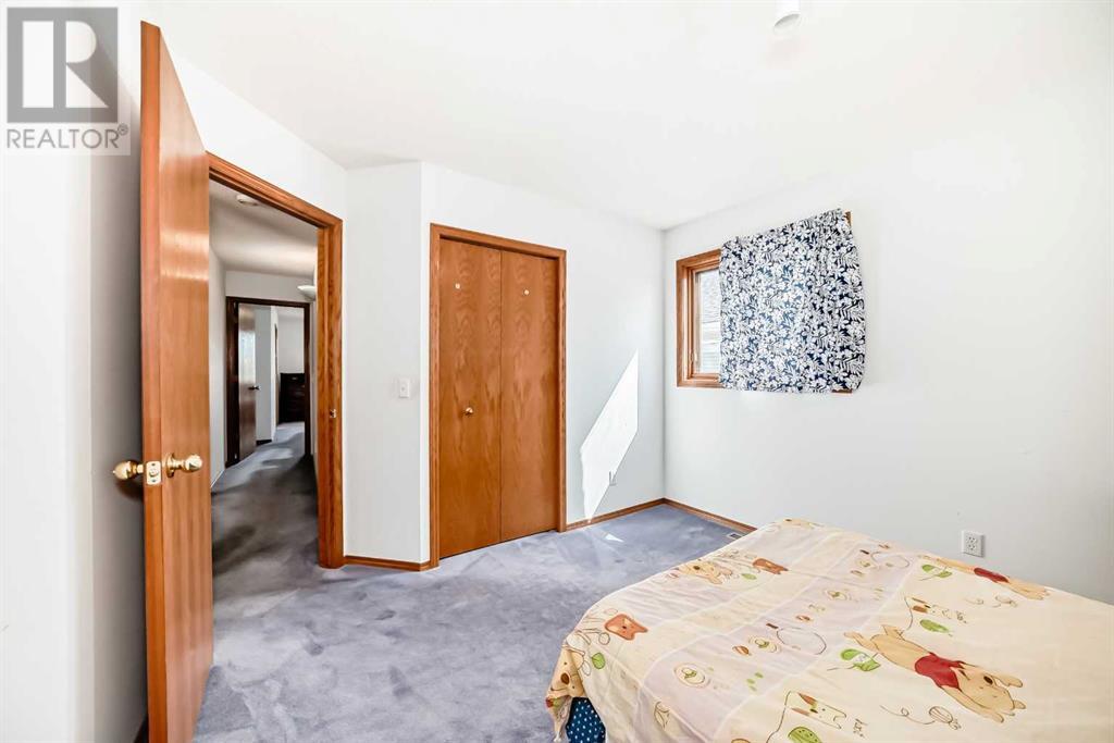 Single Family House Bi-level for Sale in  Harvest Oak Drive NE Harvest Hills Calgary 