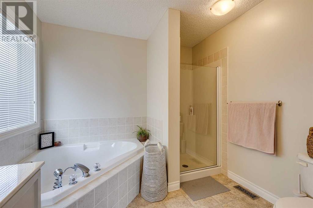 Single Family House for Sale in  Evansmeade Close NW Evanston Calgary 