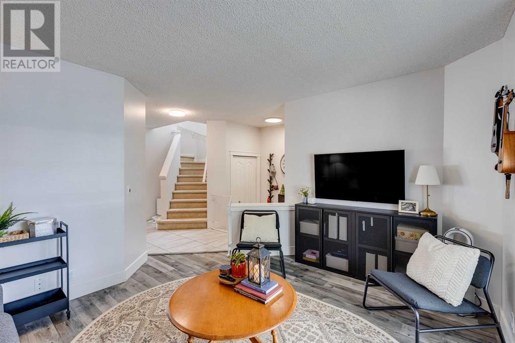 Single Family House for Sale in  Evansmeade Close NW Evanston Calgary 