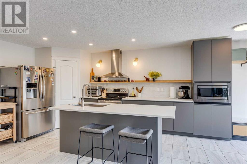 Single Family House for Sale in  Evansmeade Close NW Evanston Calgary 