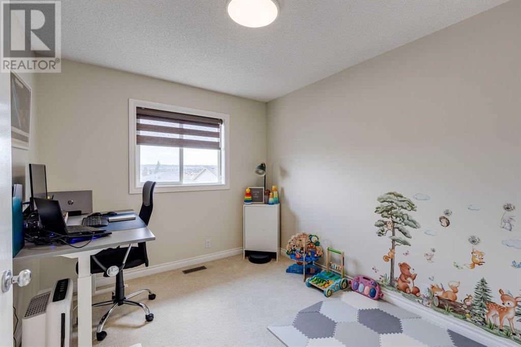 Single Family House for Sale in  Evansmeade Close NW Evanston Calgary 