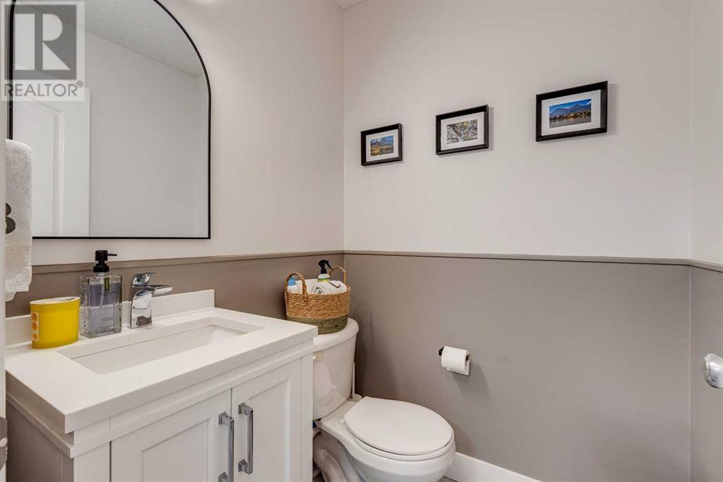 Single Family House for Sale in  Evansmeade Close NW Evanston Calgary 