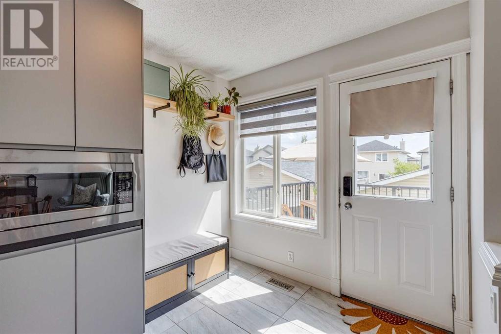 Single Family House for Sale in  Evansmeade Close NW Evanston Calgary 