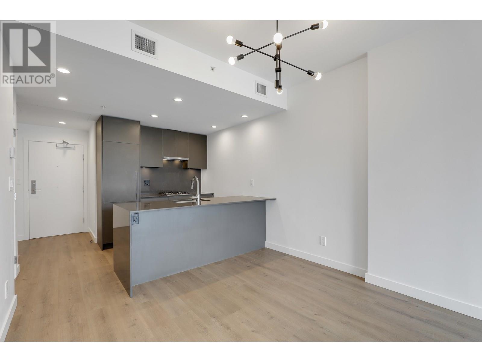 Photo 8 of 1308 2181 Madison Avenue, Burnaby BC