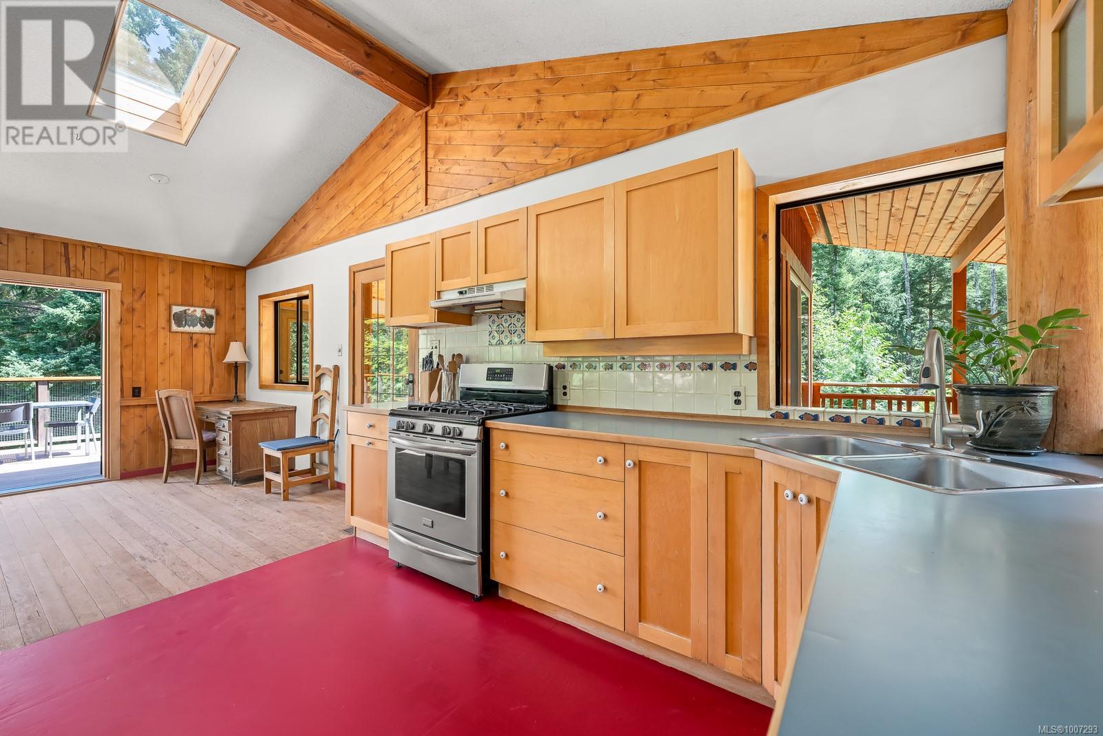 9900 Greenhill Rd, Denman Island