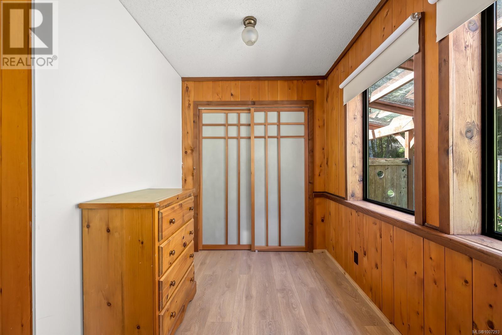 9900 Greenhill Rd, Denman Island