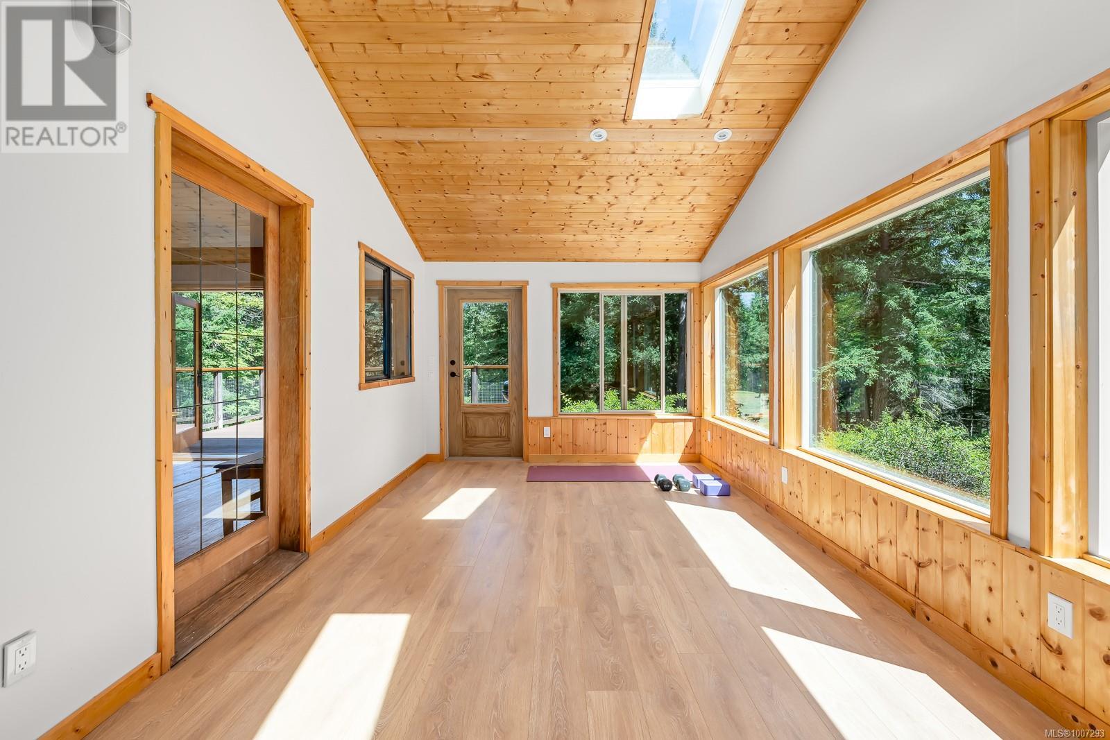 9900 Greenhill Rd, Denman Island