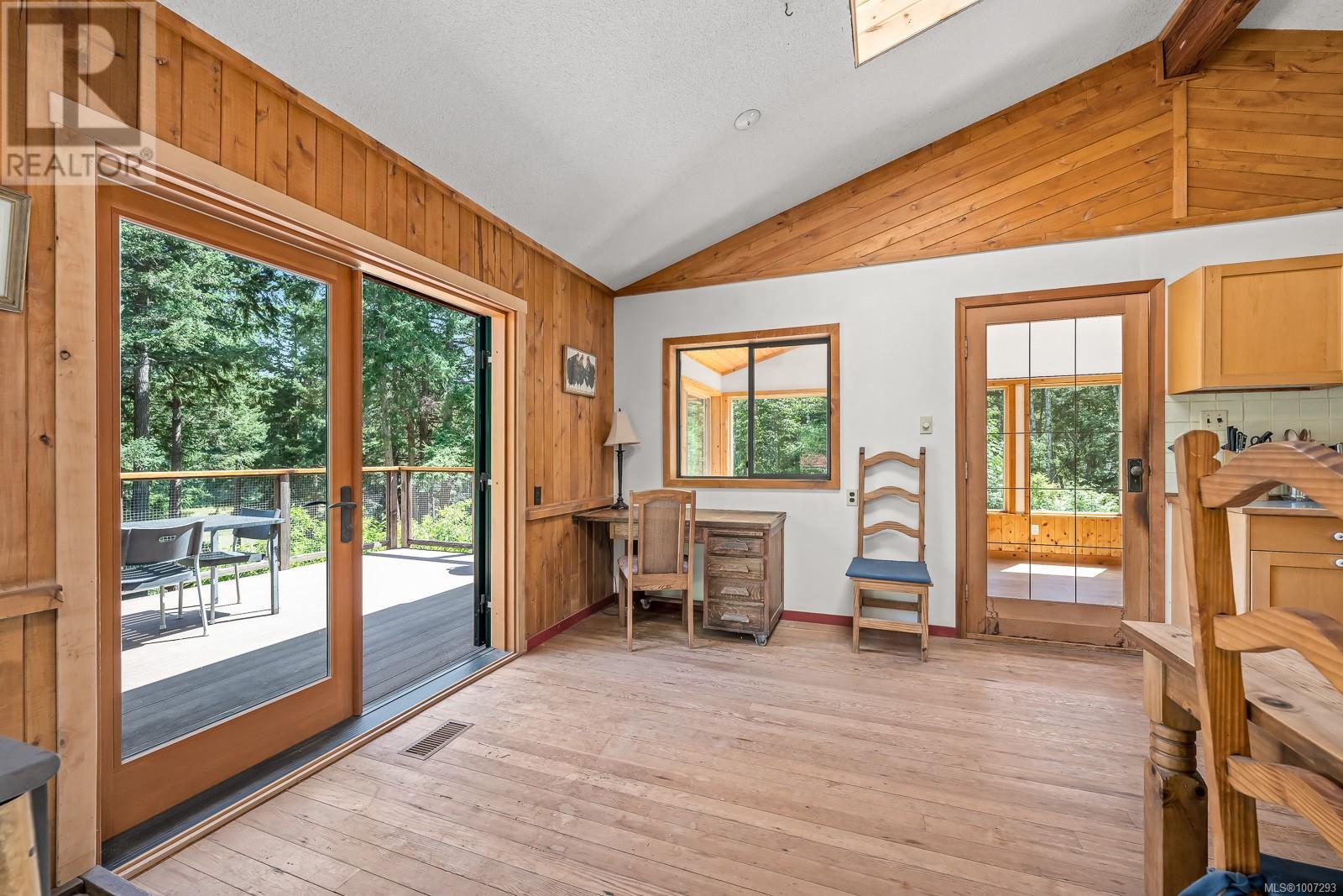 9900 Greenhill Rd, Denman Island