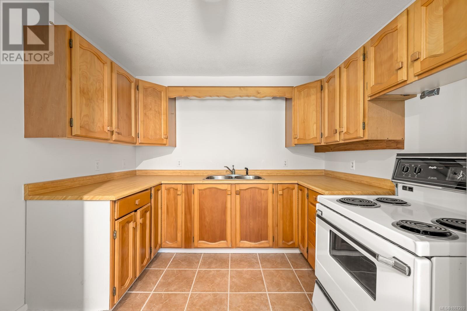 9900 Greenhill Rd, Denman Island