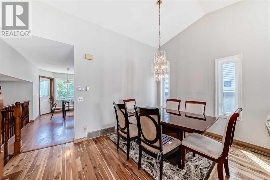 Single Family House 4 Level for Sale in  Sanderling Way NW Sandstone Valley Calgary 