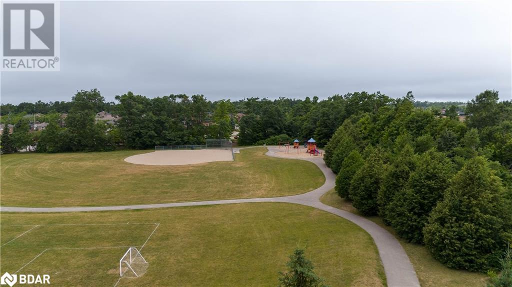 Photo 29 of 16 Victorway Drive, Barrie ON