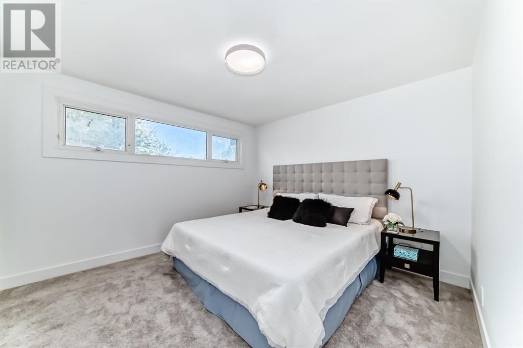 Single Family House 3 Level for Sale in  Glenpatrick Drive SW Glenbrook Calgary 