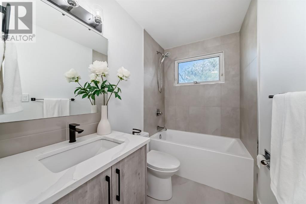 Single Family House 3 Level for Sale in  Glenpatrick Drive SW Glenbrook Calgary 