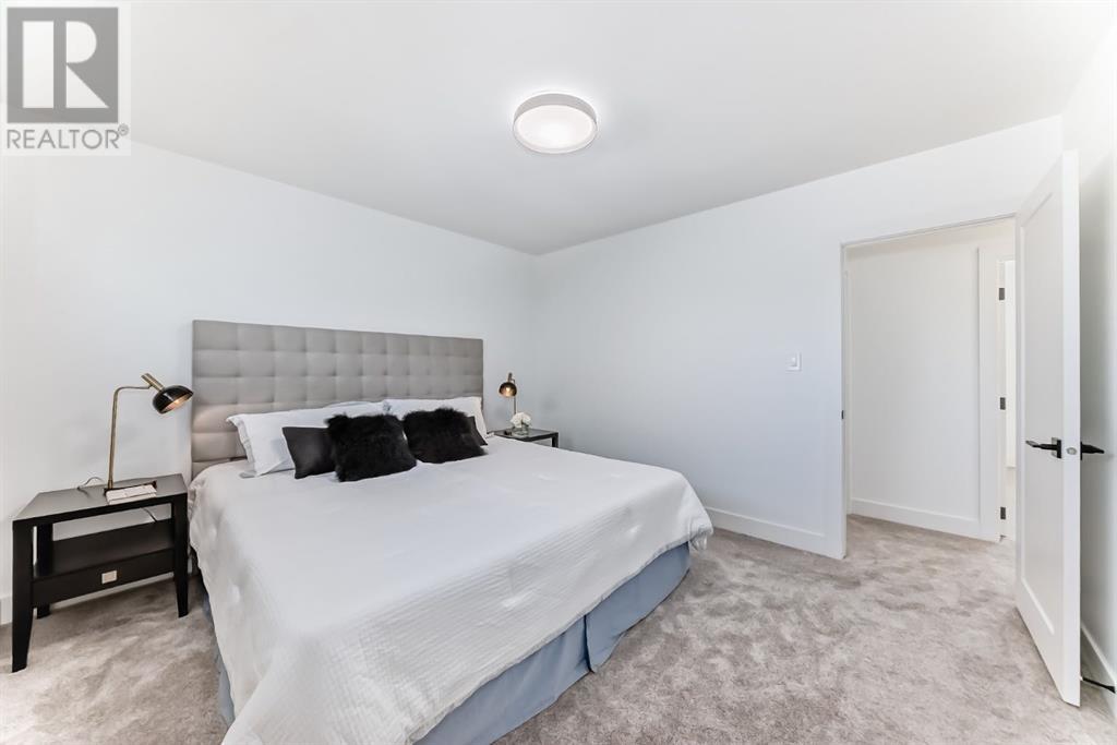 Single Family House 3 Level for Sale in  Glenpatrick Drive SW Glenbrook Calgary 