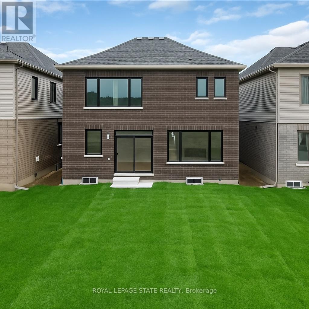 Photo 32 of 628 Windwood Drive, Hamilton ON