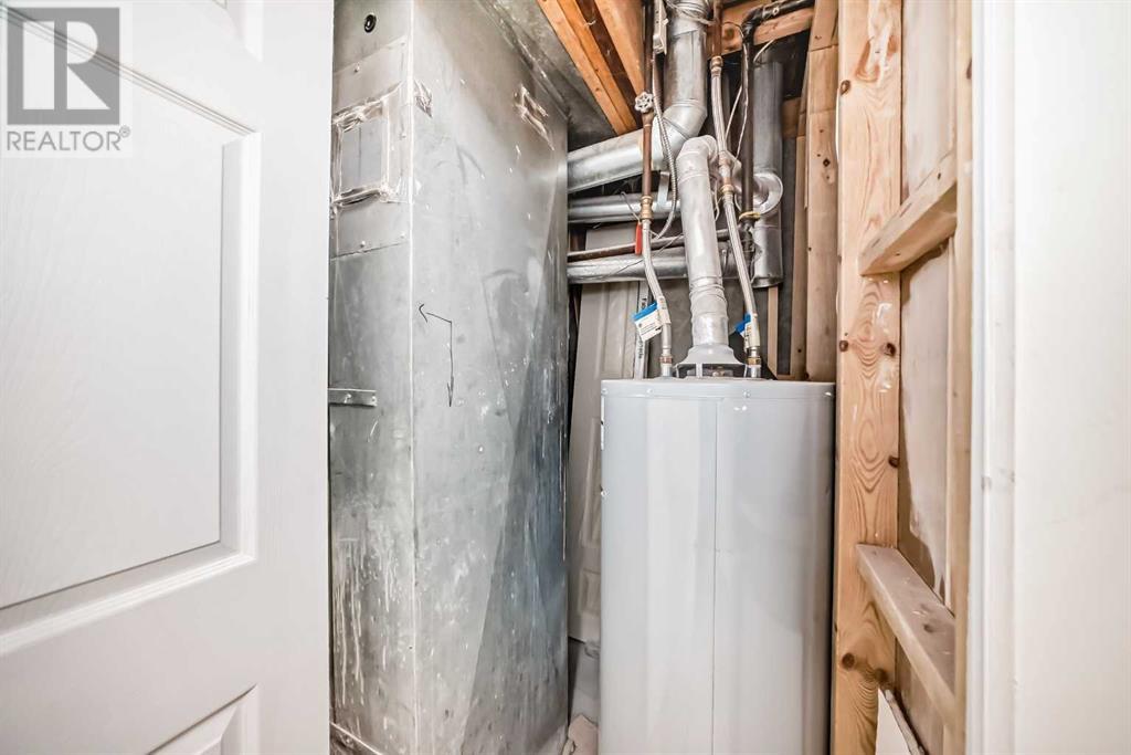 Single Family House for Sale in  Pensville Close SE Penbrooke Meadows Calgary 