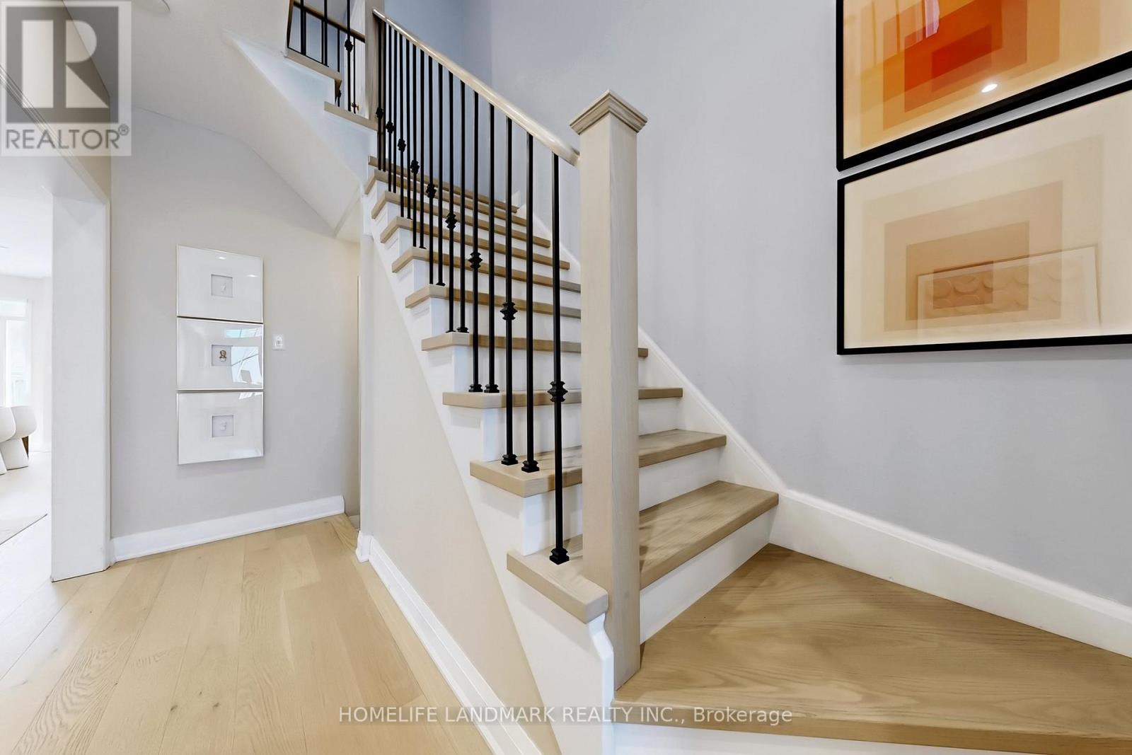 Single Family House for Sale in  BIG HILL CRESCENT Vaughan (Patterson) 