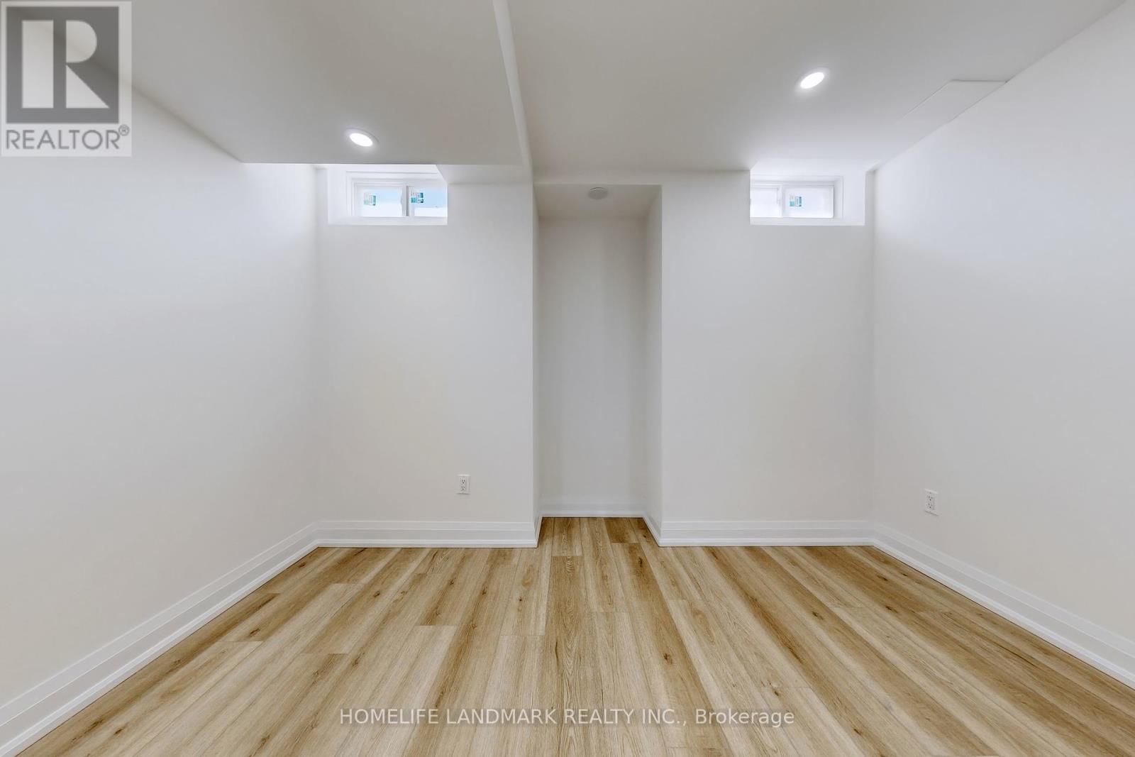 Single Family House for Sale in  BIG HILL CRESCENT Vaughan (Patterson) 