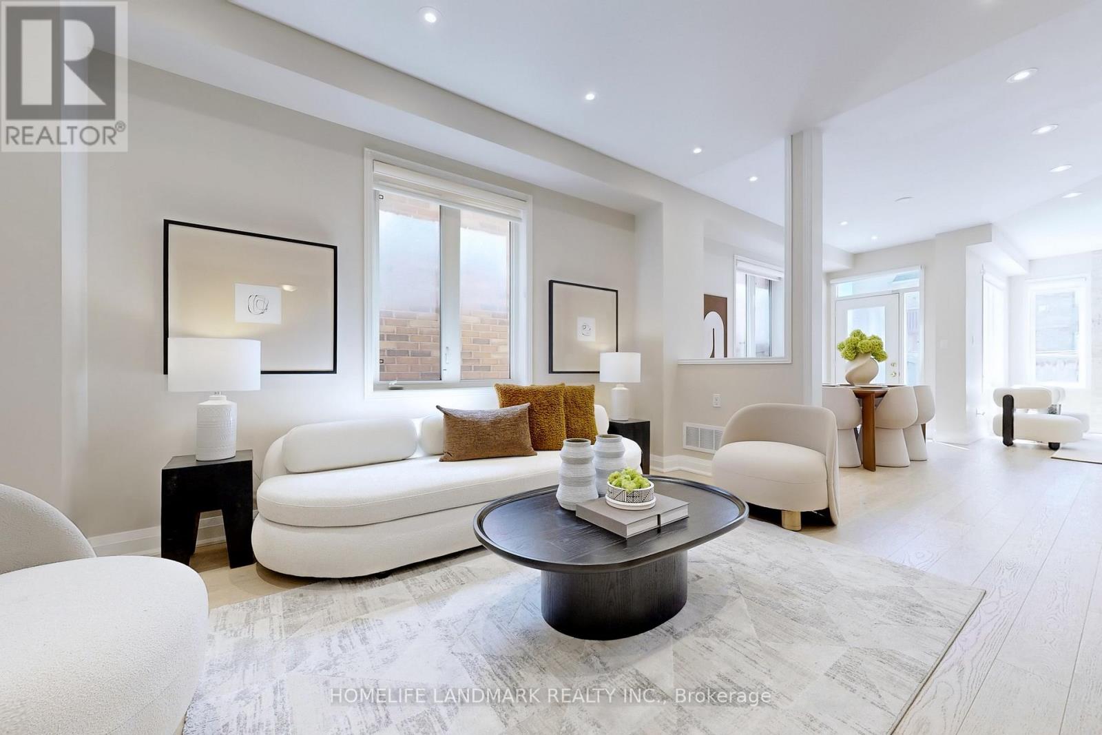 Single Family House for Sale in  BIG HILL CRESCENT Vaughan (Patterson) 