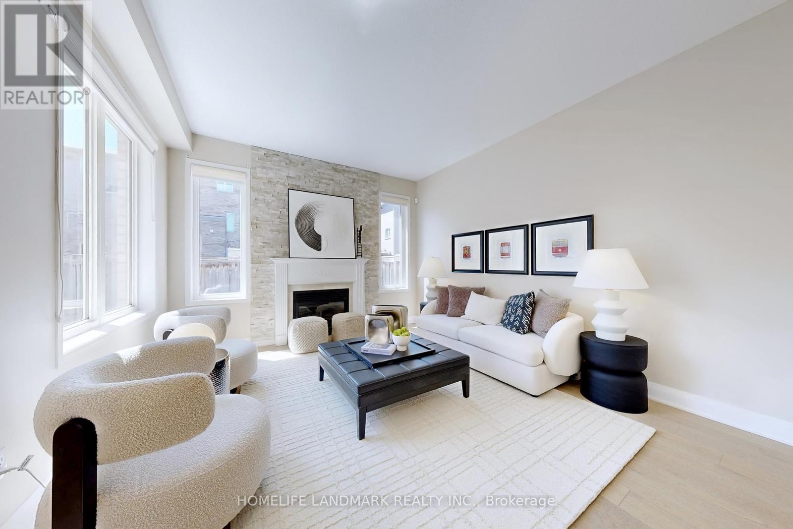 Single Family House for Sale in  BIG HILL CRESCENT Vaughan (Patterson) 
