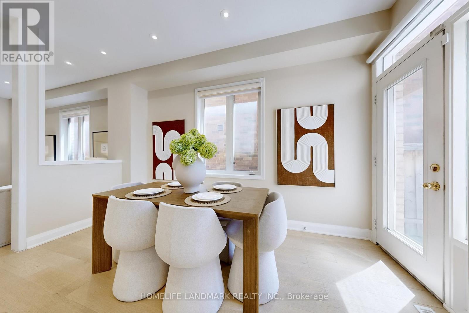 Single Family House for Sale in  BIG HILL CRESCENT Vaughan (Patterson) 