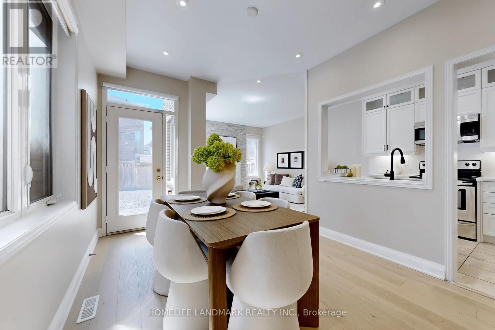 Single Family House for Sale in  BIG HILL CRESCENT Vaughan (Patterson) 