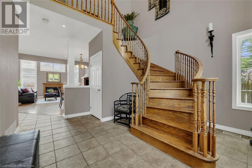 Photo 22 of 4 Moonstone Court, Hamilton ON