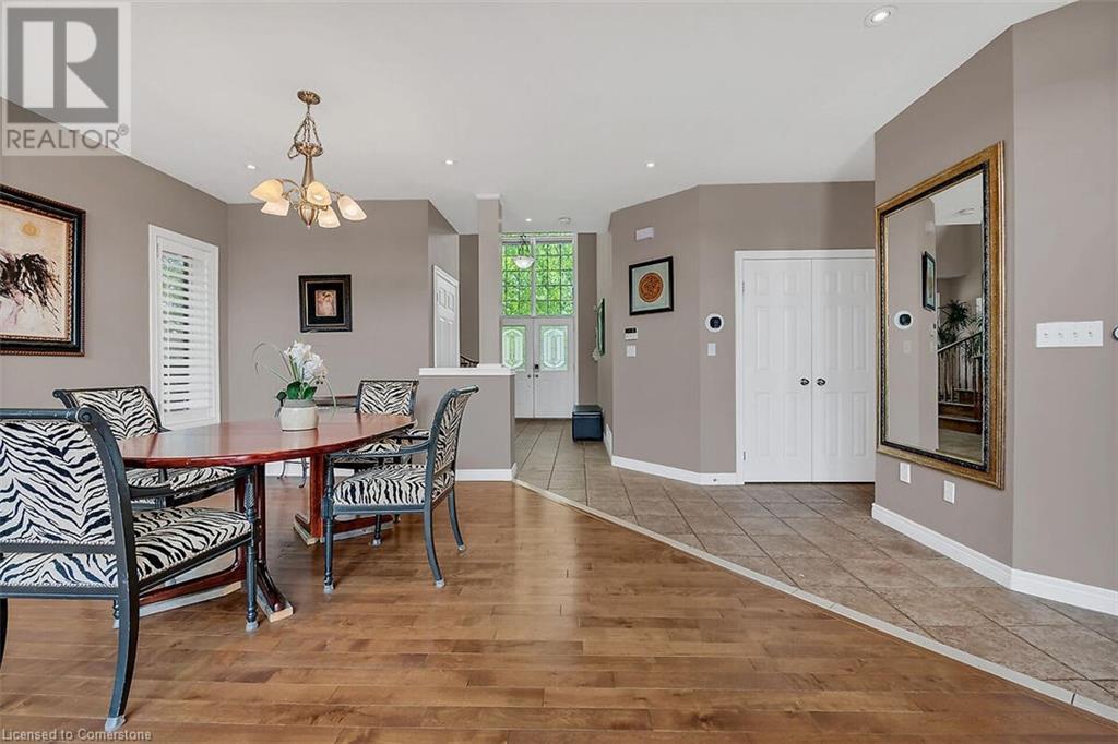 Photo 17 of 4 Moonstone Court, Hamilton ON