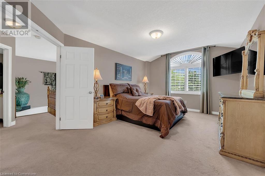 Photo 26 of 4 Moonstone Court, Hamilton ON