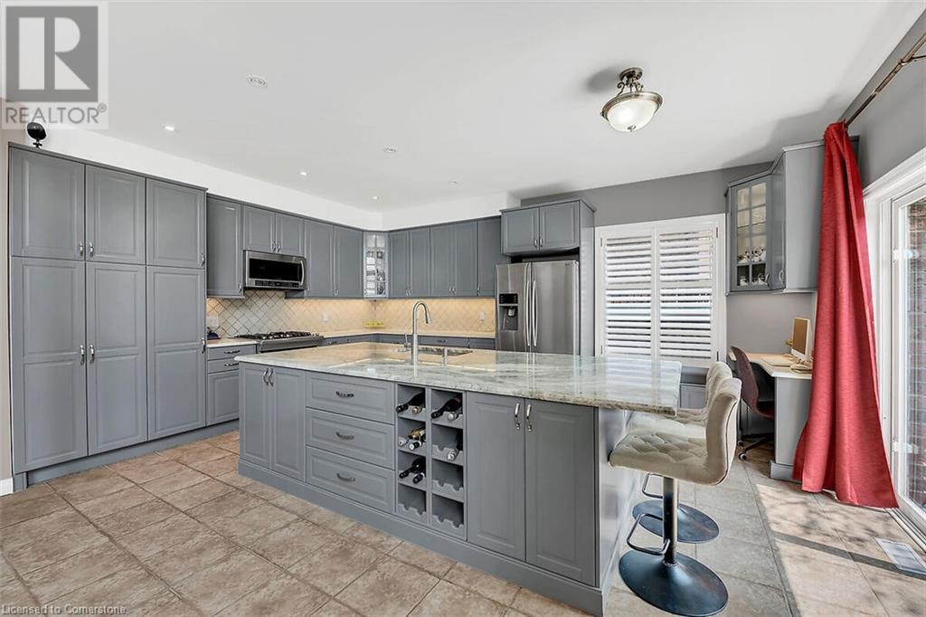 Photo 12 of 4 Moonstone Court, Hamilton ON