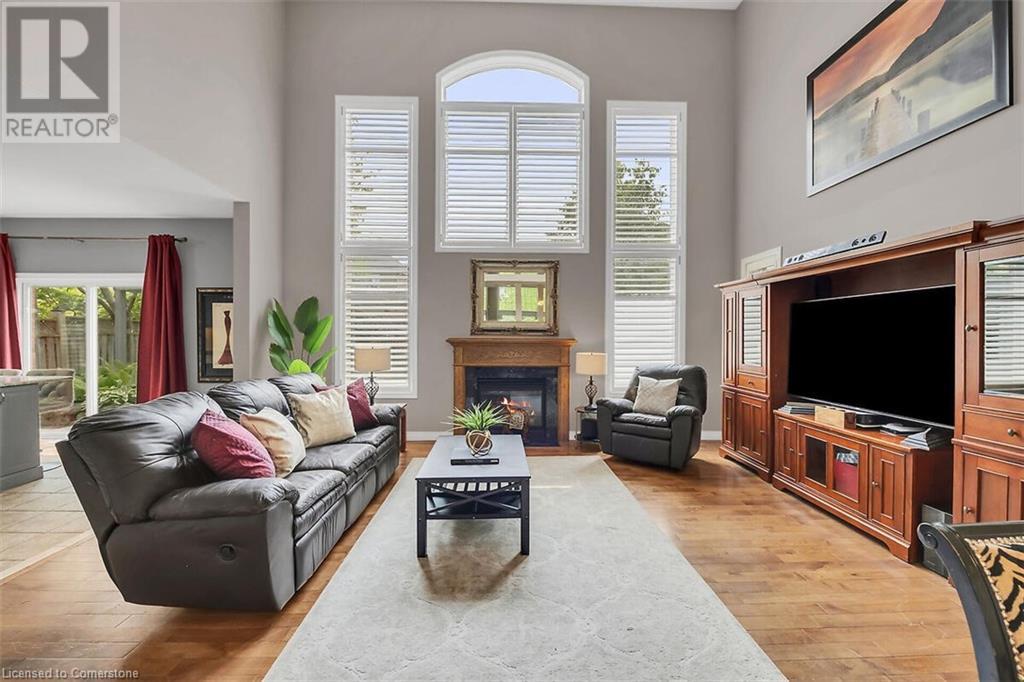 Photo 6 of 4 Moonstone Court, Hamilton ON
